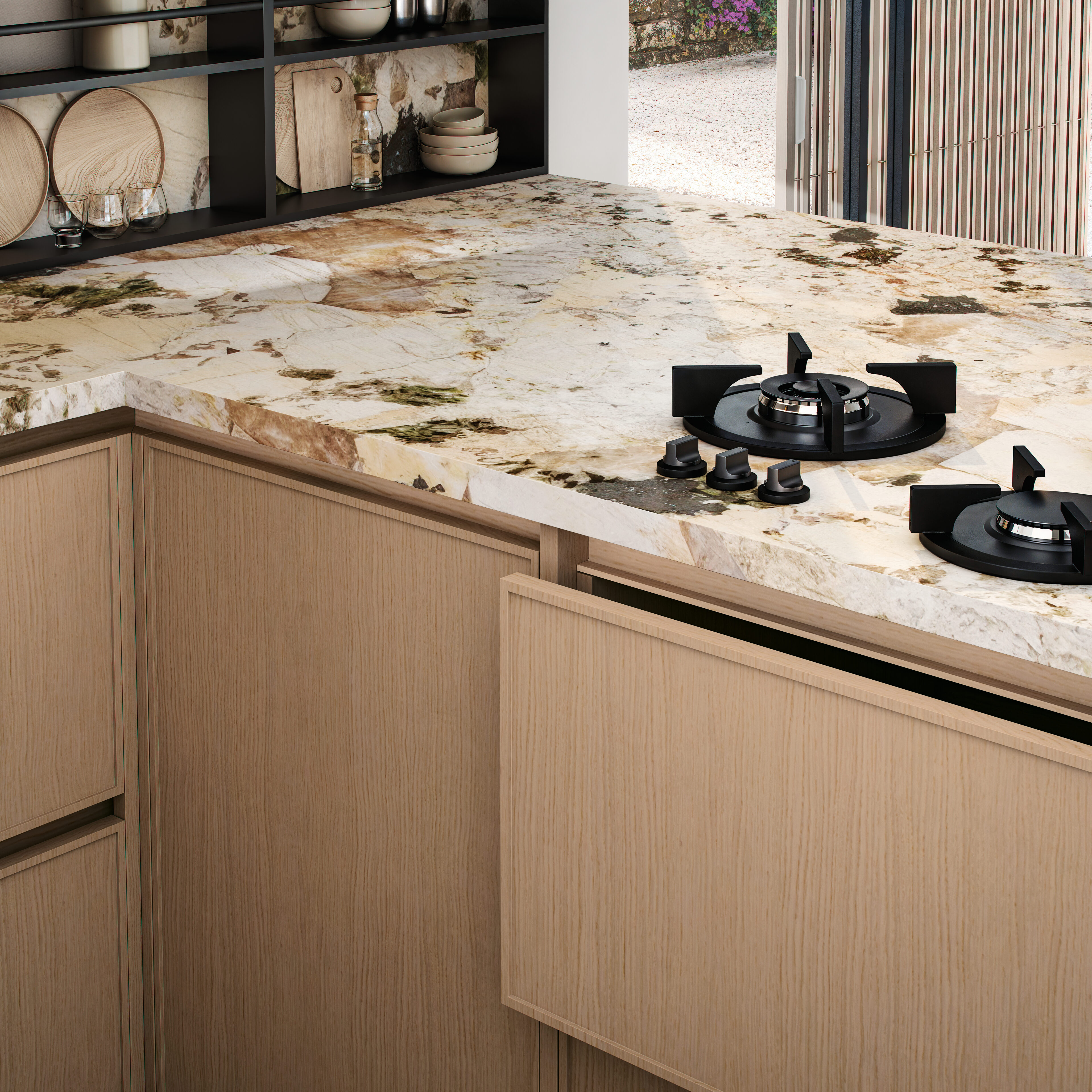 Encimera de cocina moderna de Nexo Küchen, con diseño estético y funcional. Materiales de alta calidad y confort.